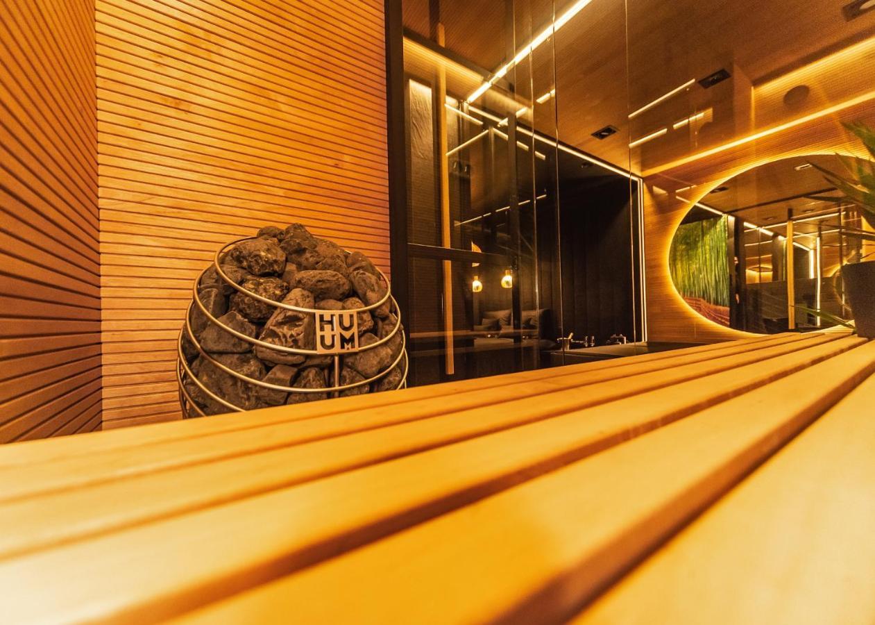 Eclipse Gold Room Bielsko-Biala Exterior foto